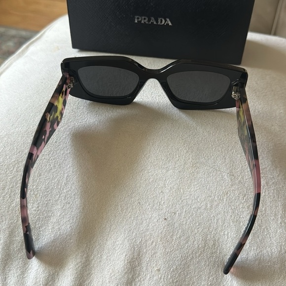 PRADA Milano Italy Symbole Square Women's Sunglasses, PR 15YS - Picture 6 of 10